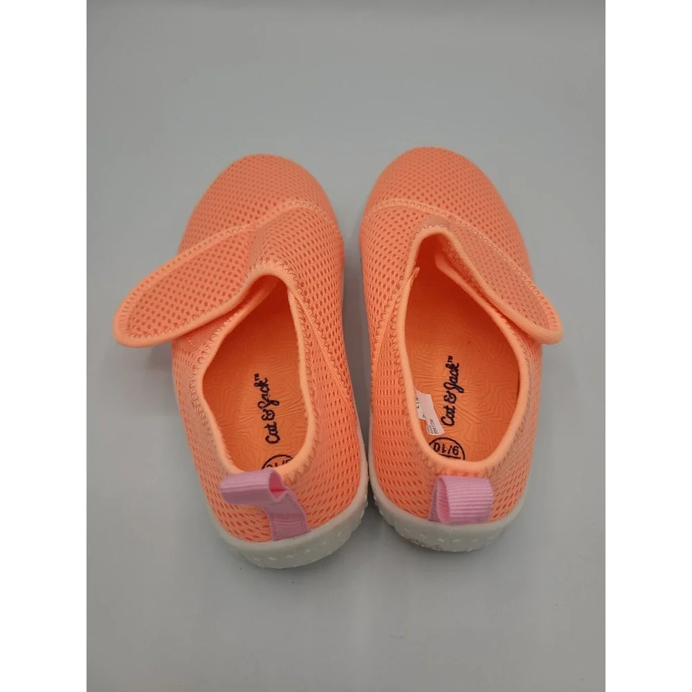 Cat And Jack Kids Teddy Water Shoes Size 9